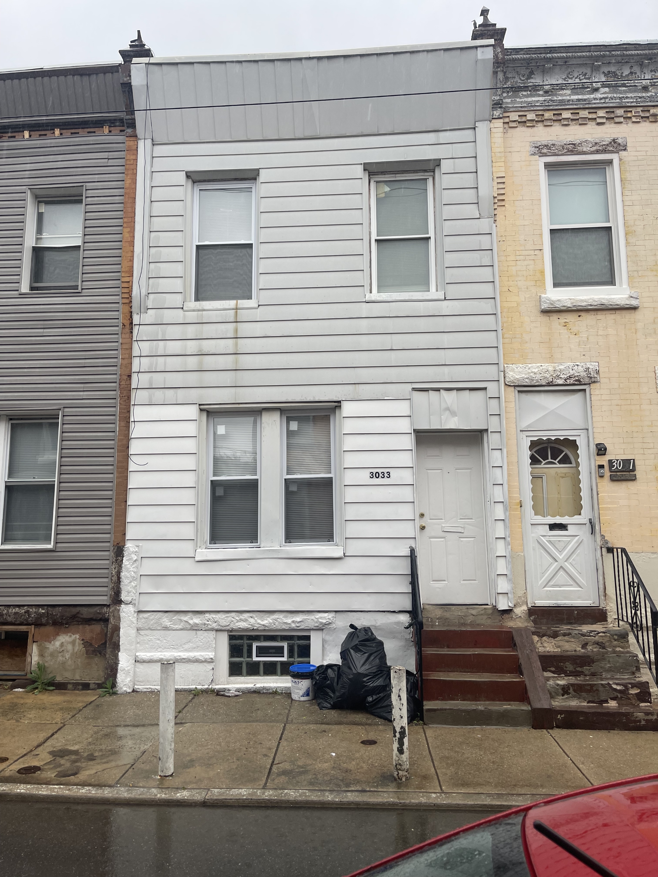 3033 Fontain Street